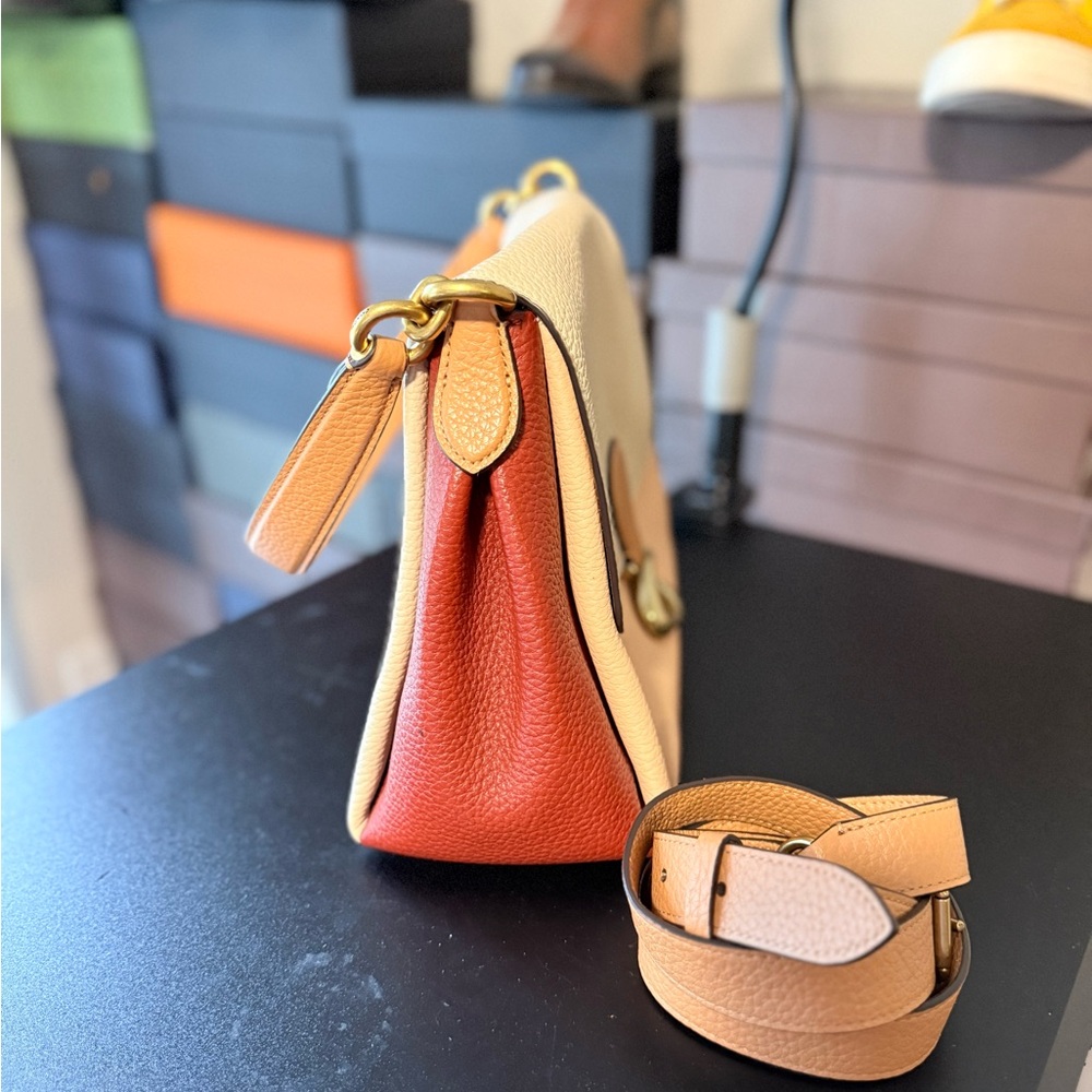 COACH May Shoulderbag in Colorblock - Picture 8 of 12